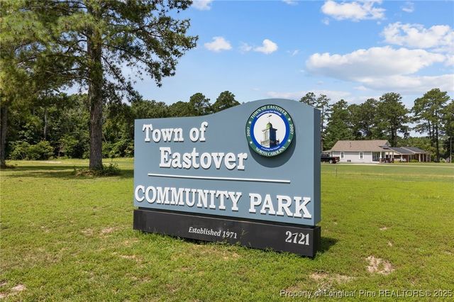 2401 Crosshill Street, Eastover, NC 28312