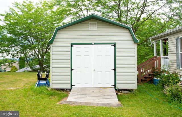 104 RAPTOR DR, Hanover, PA 17331