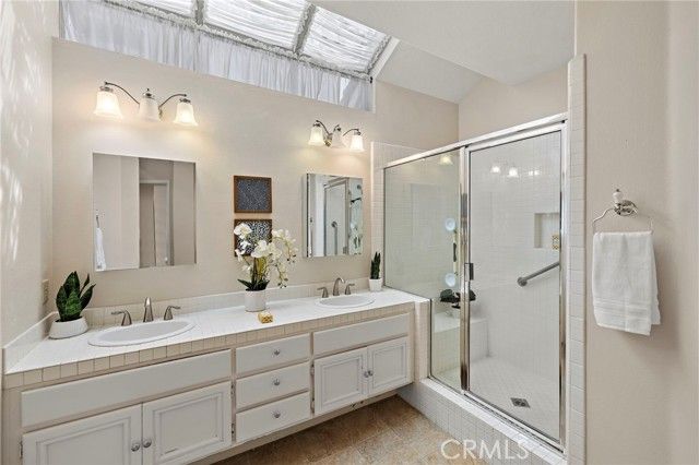 21424 Medina, Mission Viejo, CA 92692