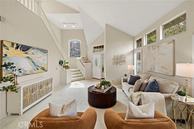 21424 Medina, Mission Viejo, CA 92692