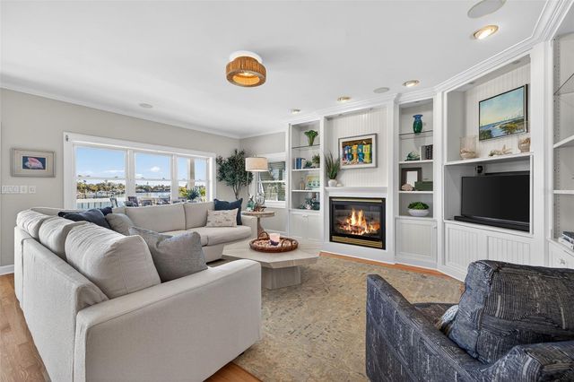 2503 PASS A GRILLE WAY, St Pete Beach, FL 33706