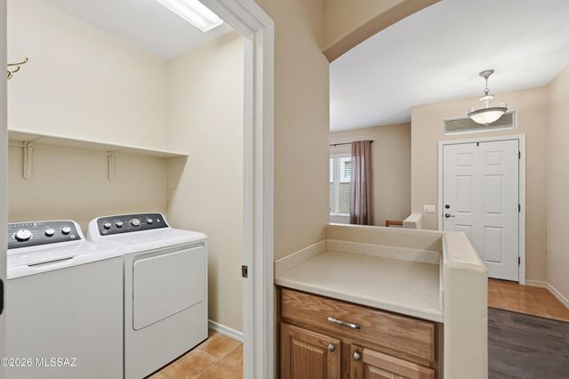 359 W Calle Del Estribo, Sahuarita, AZ 85629