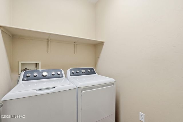 359 W Calle Del Estribo, Sahuarita, AZ 85629