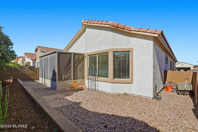 359 W Calle Del Estribo, Sahuarita, AZ 85629