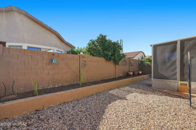 359 W Calle Del Estribo, Sahuarita, AZ 85629