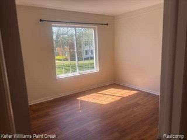 433 Fox Hills Drive S 5, Bloomfield Hills, MI 48304