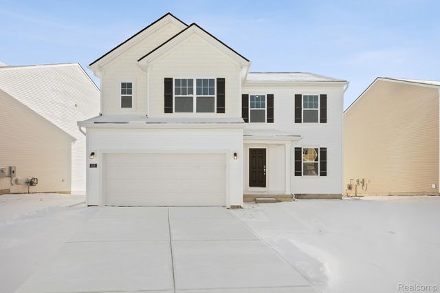 418 Hidden River W, Holly Township, MI 48442