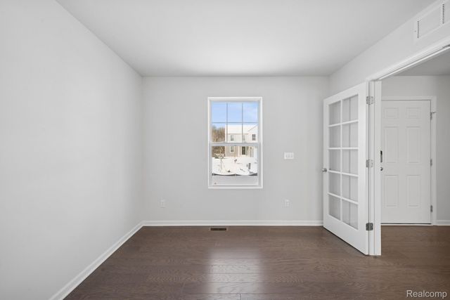 418 Hidden River W, Holly Township, MI 48442