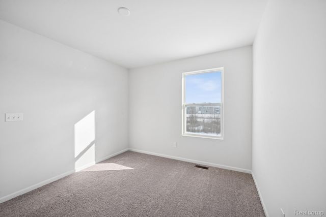 418 Hidden River W, Holly Township, MI 48442