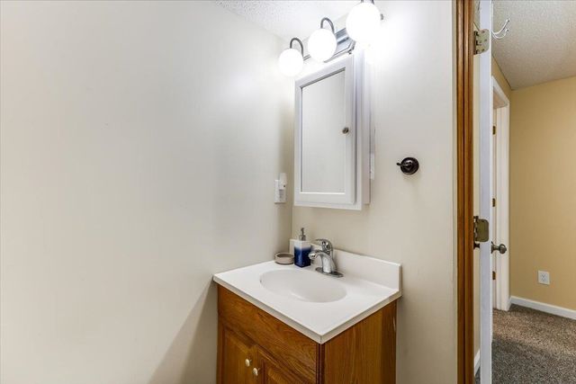 444 Greenvalley Dr, Andover, KS 67002