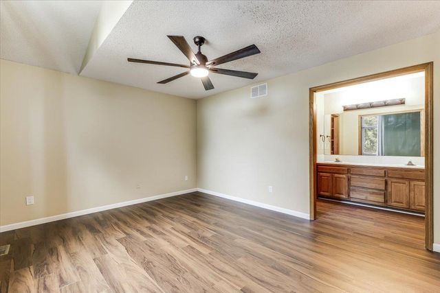 444 Greenvalley Dr, Andover, KS 67002