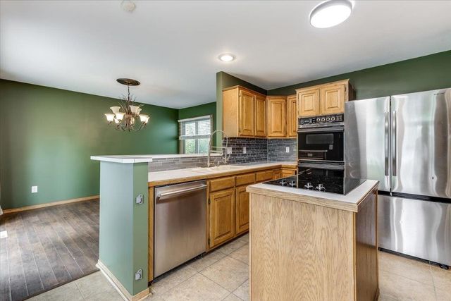 444 Greenvalley Dr, Andover, KS 67002