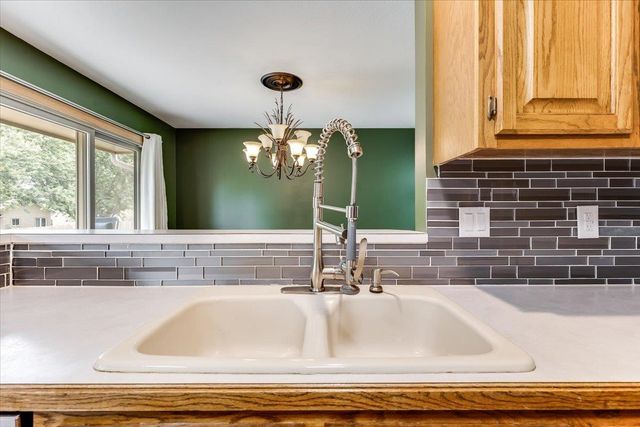 444 Greenvalley Dr, Andover, KS 67002