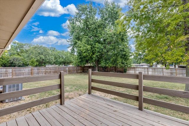444 Greenvalley Dr, Andover, KS 67002