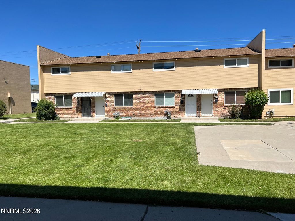 1221 S Nevada Street, Carson City, NV 89703