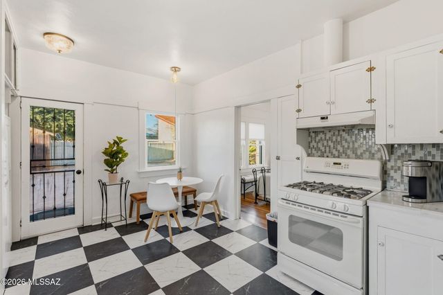 2339 E 6th Street, Tucson, AZ 85719