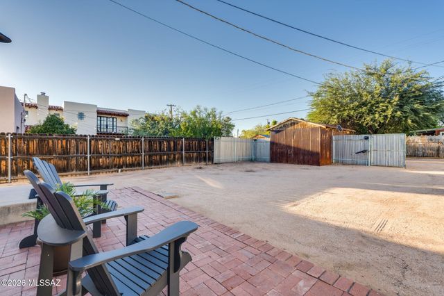 2339 E 6th Street, Tucson, AZ 85719