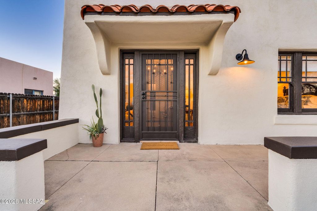 2339 E 6th Street, Tucson, AZ 85719