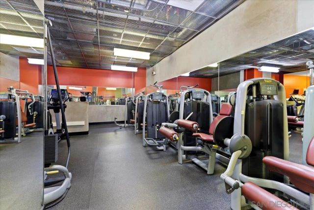 321 10th Ave 1005, San Diego, CA 92101