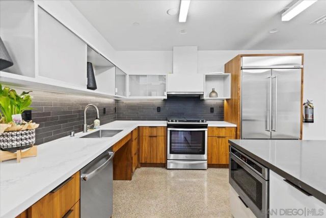 321 10th Ave 1005, San Diego, CA 92101