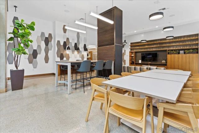 321 10th Ave 1005, San Diego, CA 92101