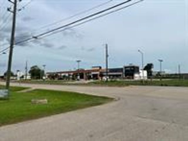 16210 W Bellfort Street, Sugar Land, TX 77498