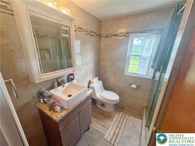 1345 West Macada Road, Hanover Twp, PA 18017