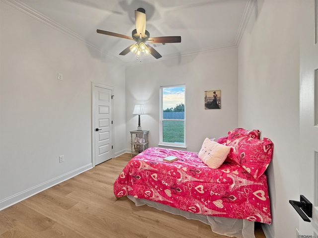 39551 Hernando De Soto Dr, Darrow, LA 70725