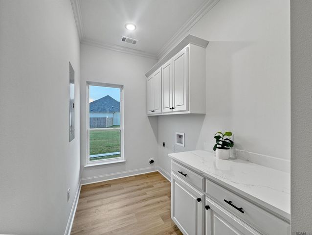 39551 Hernando De Soto Dr, Darrow, LA 70725