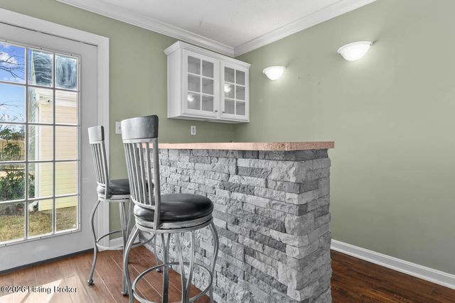 11716 Robinlynn Ln, Louisville, KY 40243