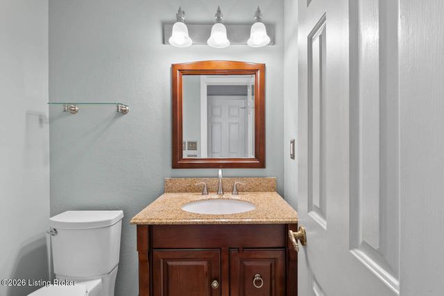 11716 Robinlynn Ln, Louisville, KY 40243