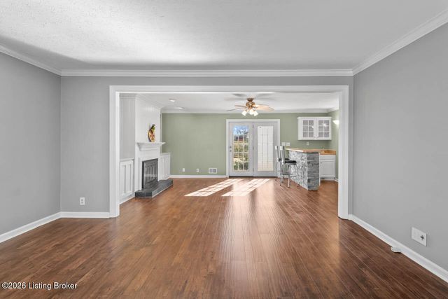 11716 Robinlynn Ln, Louisville, KY 40243