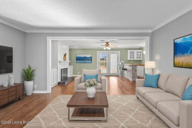 11716 Robinlynn Ln, Louisville, KY 40243