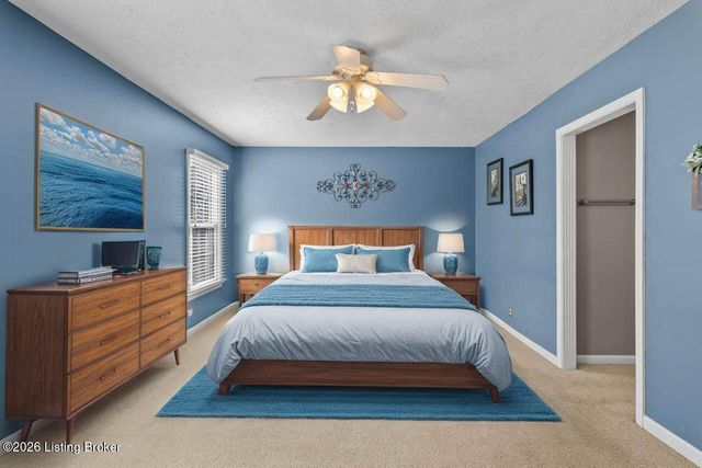 11716 Robinlynn Ln, Louisville, KY 40243