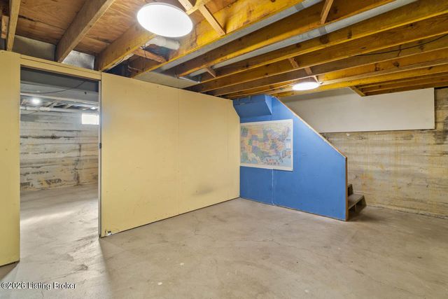 11716 Robinlynn Ln, Louisville, KY 40243