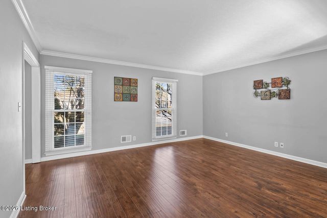 11716 Robinlynn Ln, Louisville, KY 40243