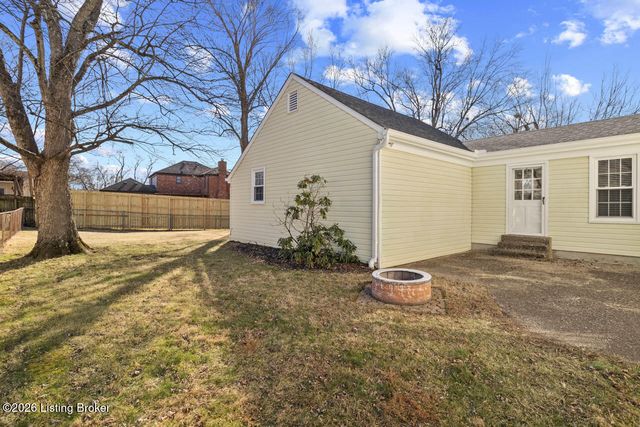 11716 Robinlynn Ln, Louisville, KY 40243