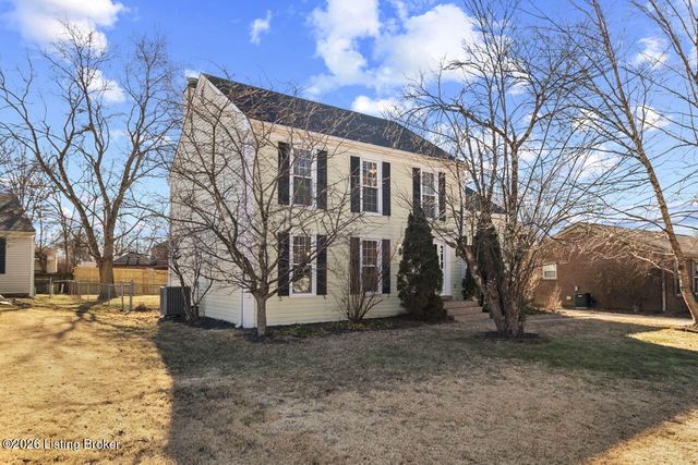 11716 Robinlynn Ln, Louisville, KY 40243