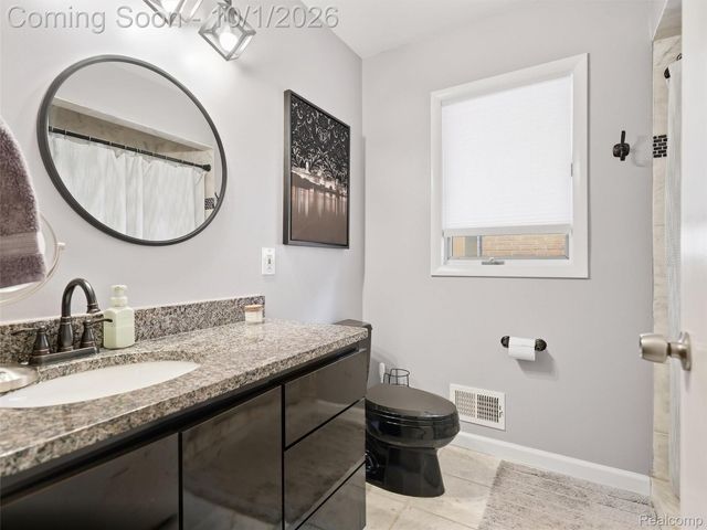 22406 Alexander Street, St. Clair Shores, MI 48081