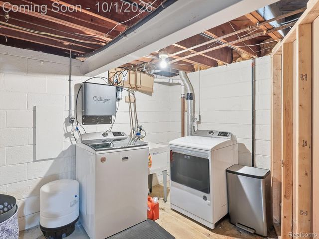 22406 Alexander Street, St. Clair Shores, MI 48081