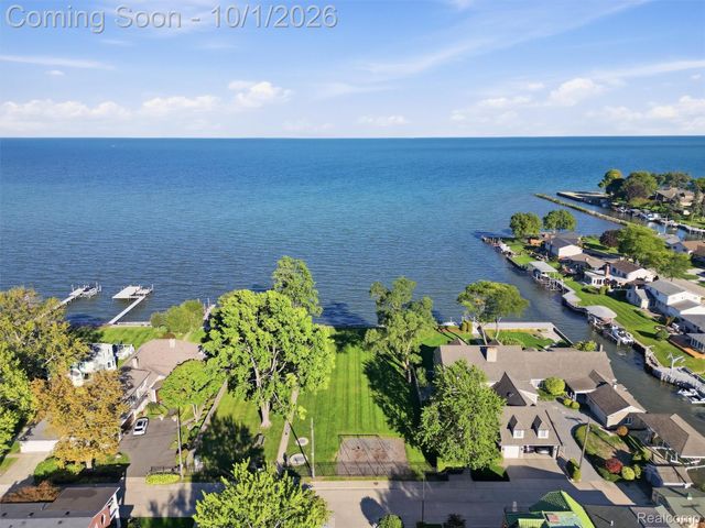 22406 Alexander Street, St. Clair Shores, MI 48081
