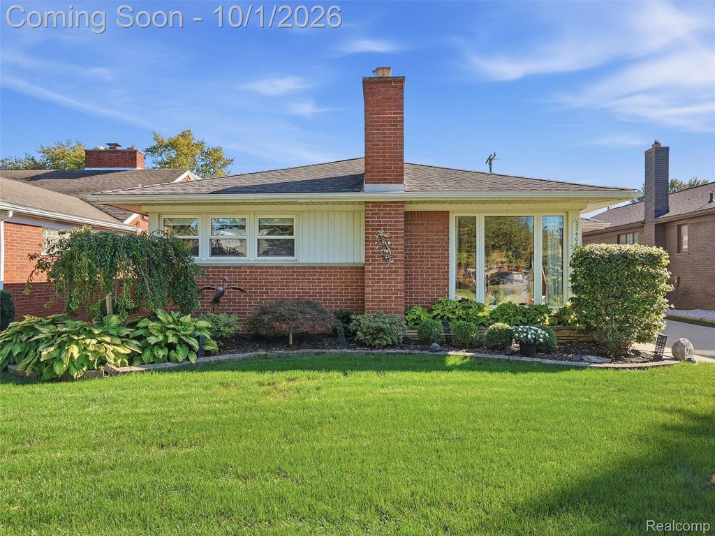 22406 Alexander Street, St. Clair Shores, MI 48081
