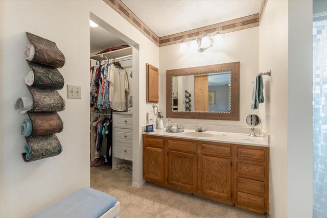 89 Wyoming Autumn Road NE, Rio Rancho, NM 87124