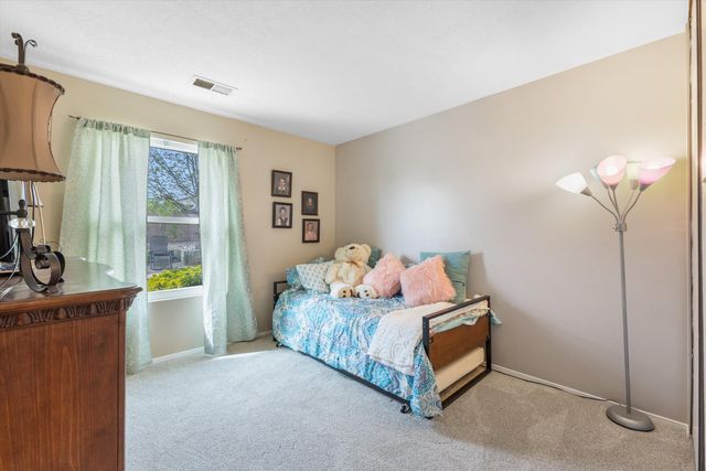 89 Wyoming Autumn Road NE, Rio Rancho, NM 87124