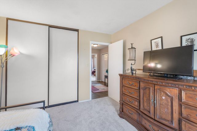 89 Wyoming Autumn Road NE, Rio Rancho, NM 87124