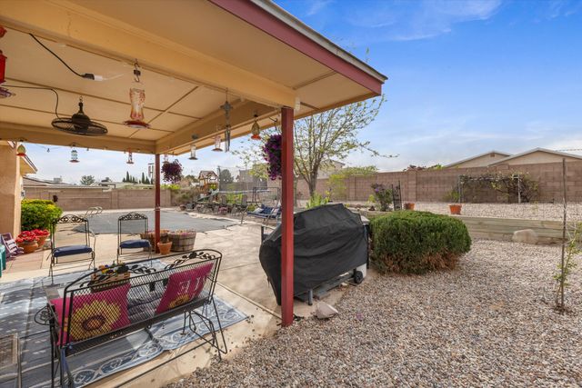 89 Wyoming Autumn Road NE, Rio Rancho, NM 87124