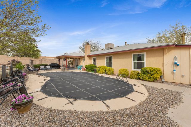 89 Wyoming Autumn Road NE, Rio Rancho, NM 87124