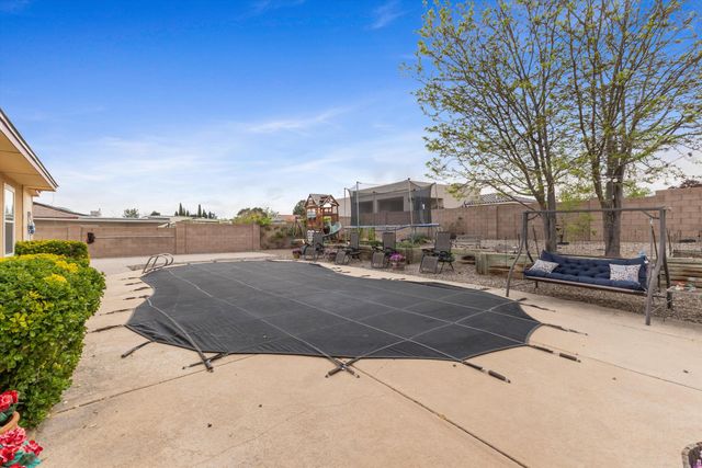 89 Wyoming Autumn Road NE, Rio Rancho, NM 87124