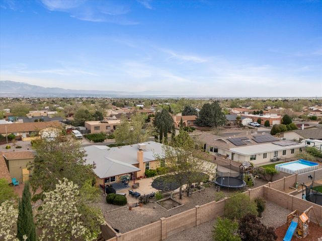 89 Wyoming Autumn Road NE, Rio Rancho, NM 87124