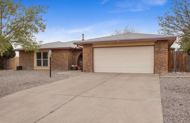 89 Wyoming Autumn Road NE, Rio Rancho, NM 87124